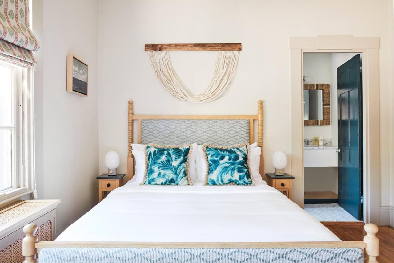 Faraway Nantucket Hotel Exterior photo