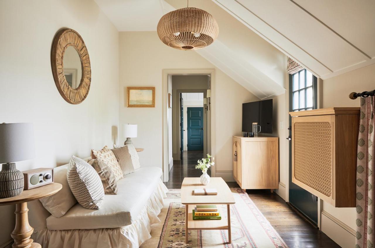 Faraway Nantucket Hotel Exterior photo